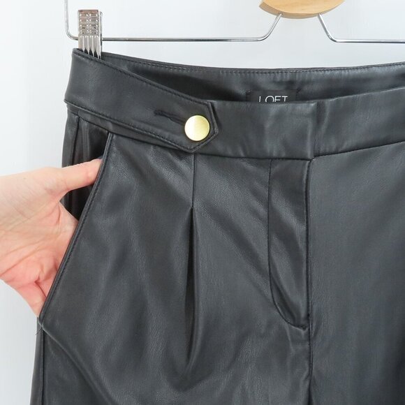 LOFT Womens 00 Solid Black Faux Leather Trouser Pants Gold Buttons Has Pockets - Picture 3 of 9